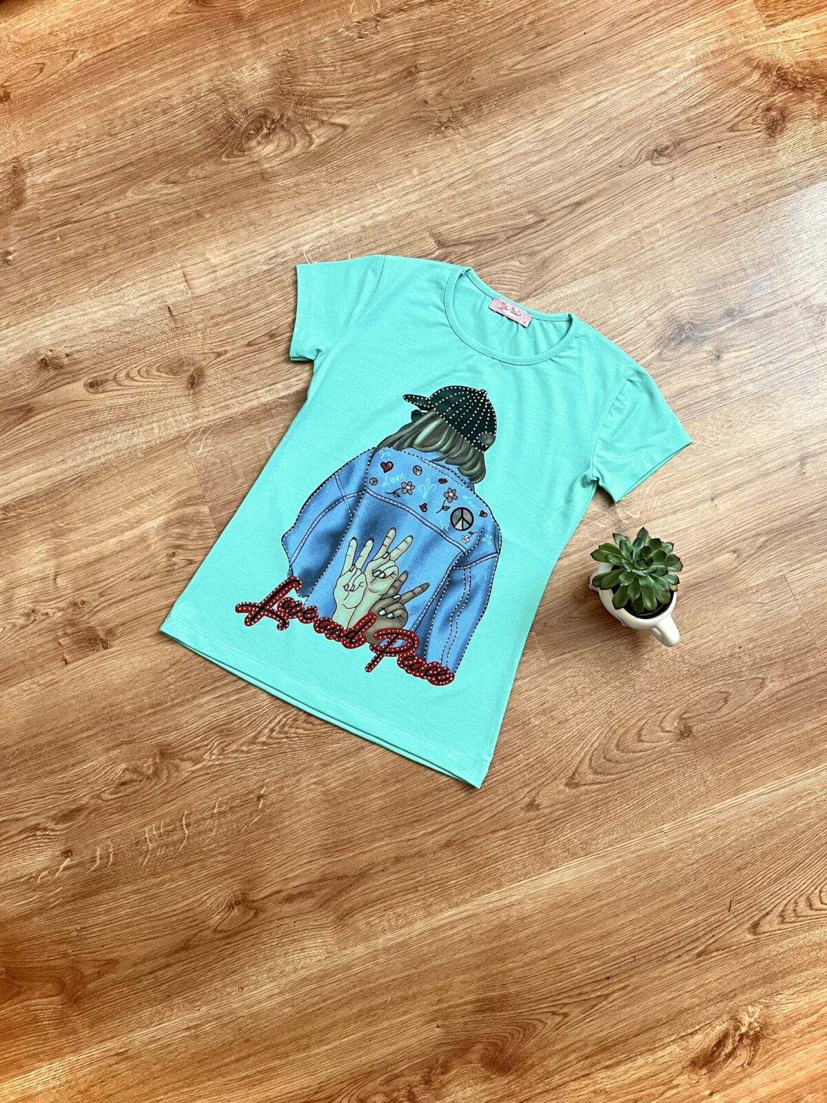 T-shirt Love and Peace